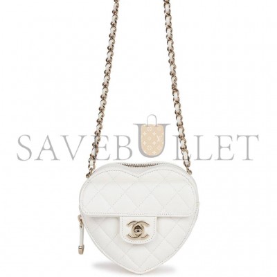 CHANEL CC IN LOVE HEART CLUTCH WITH CHAIN WHITE LAMBSKIN LIGHT GOLD HARDWARE (13*13*5cm)
