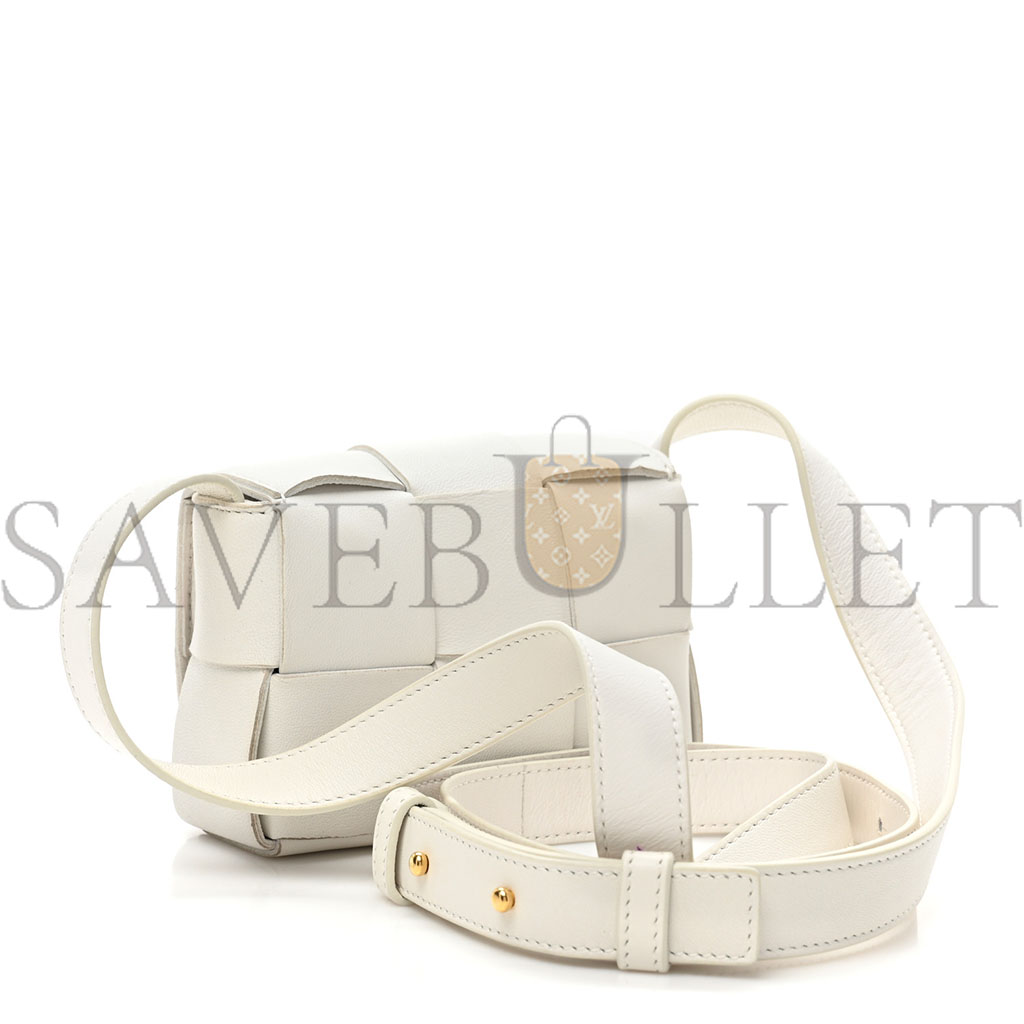 BOTTEGA VENETA LAMBSKIN MAXI INTRECCIATO EXTRA MINI CASSETTE CROSSBODY BAG WHITE (12*10*4cm)